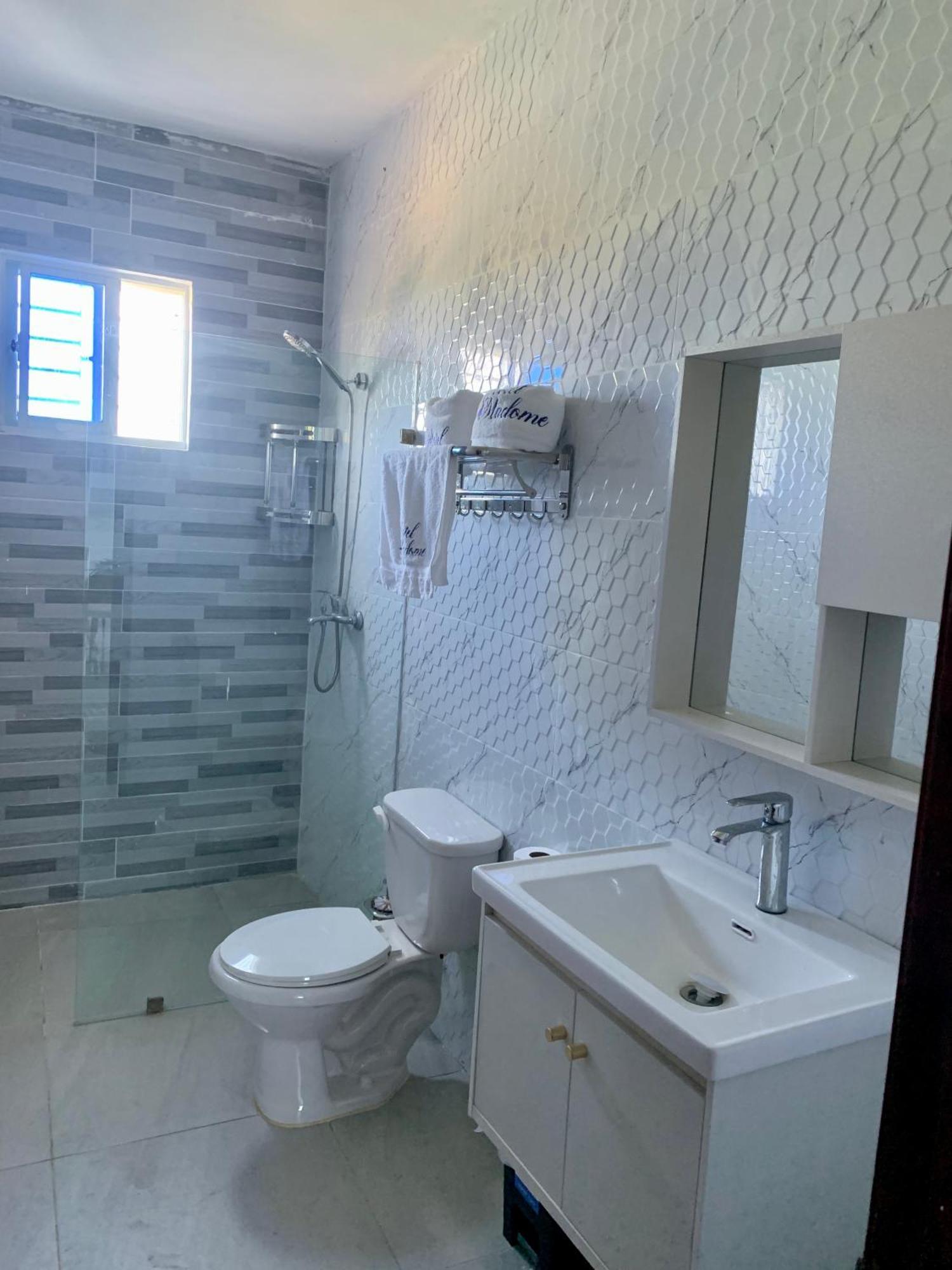 Madome Aparta Hotel بدرنالس المظهر الخارجي الصورة