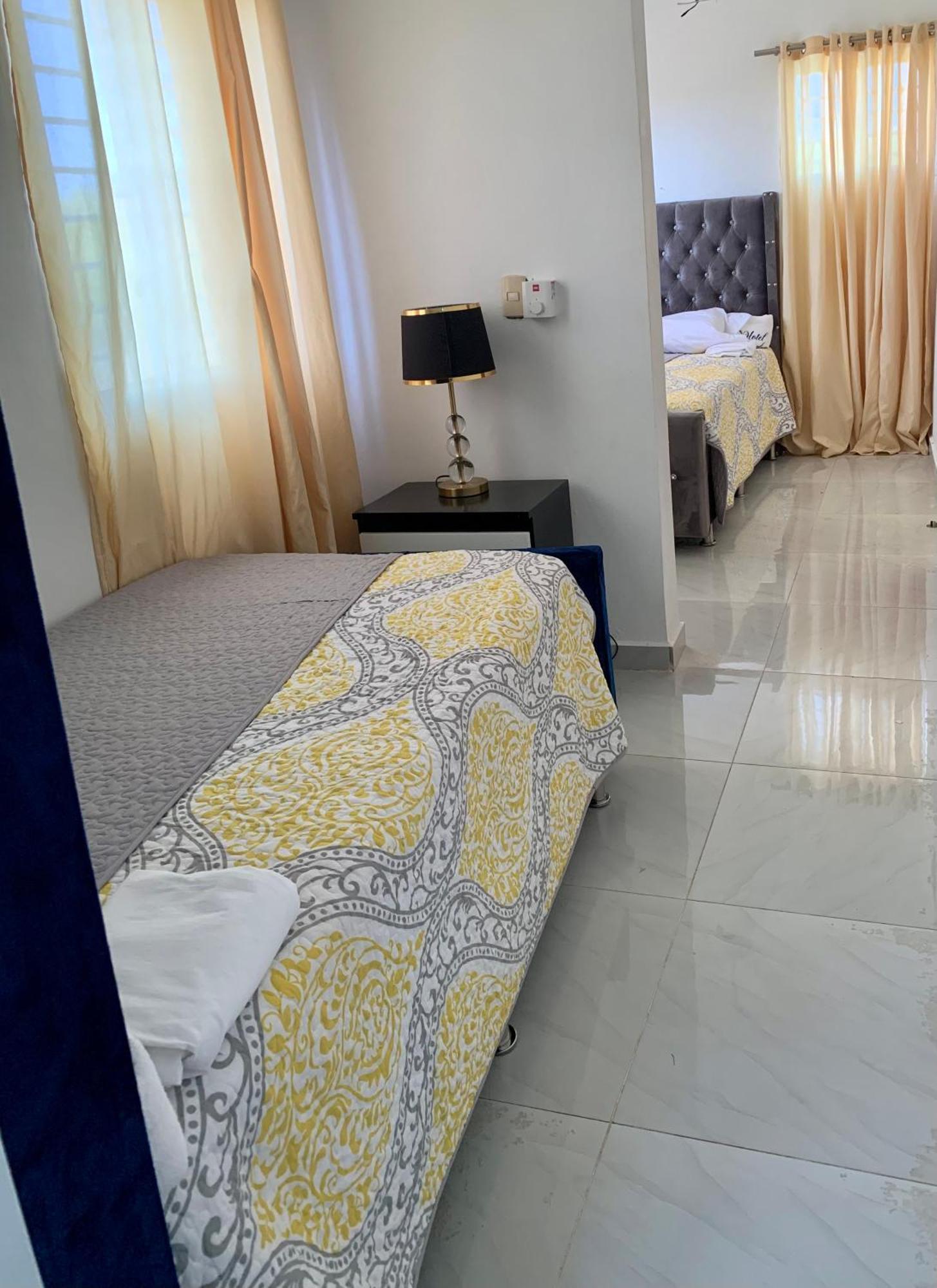 Madome Aparta Hotel بدرنالس المظهر الخارجي الصورة