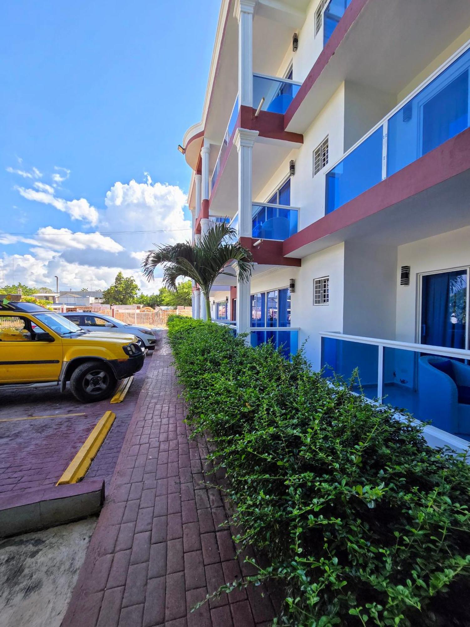 Madome Aparta Hotel بدرنالس المظهر الخارجي الصورة